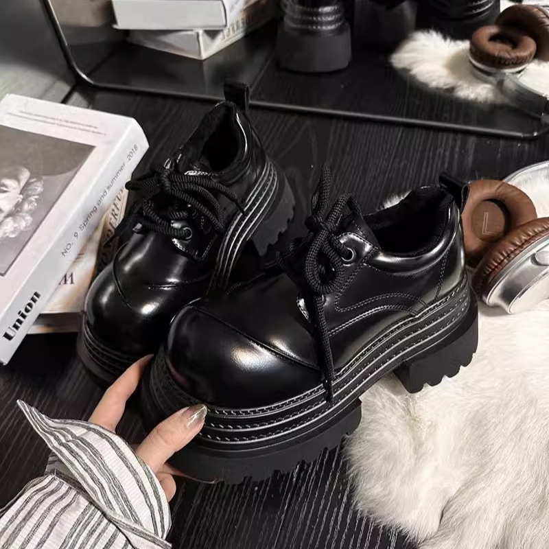 Mocassini retrò in stile brita - Leather Shoe Polish recensione e prezzo